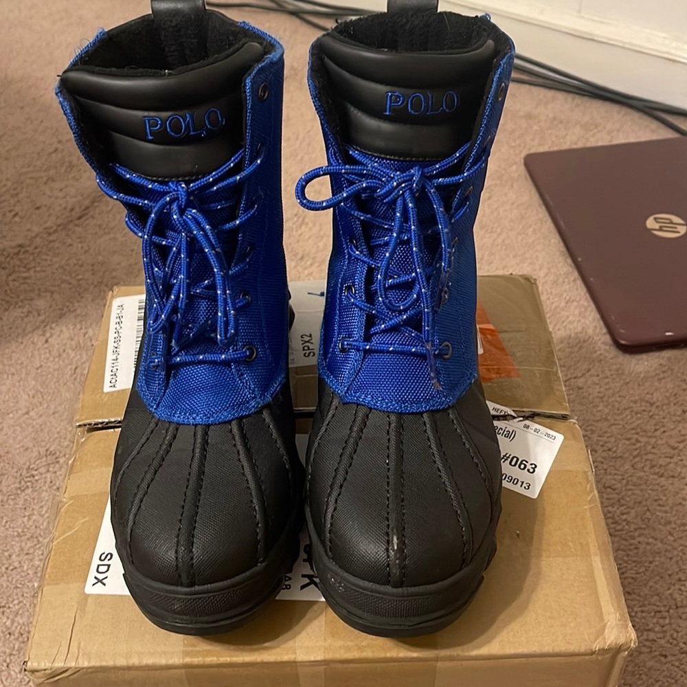 Polo Ralph Lauren snow boots. Youth 6